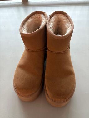 UGG Classic Chestnut Suede Shearling Lined Boots